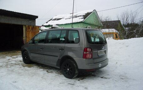 Volkswagen Touran III, 2008 год, 545 000 рублей, 4 фотография