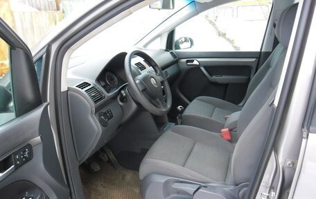 Volkswagen Touran III, 2008 год, 545 000 рублей, 6 фотография