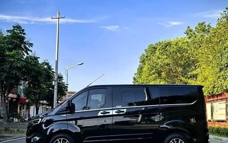 Ford Tourneo Custom I рестайлинг, 2023 год, 4 880 000 рублей, 3 фотография