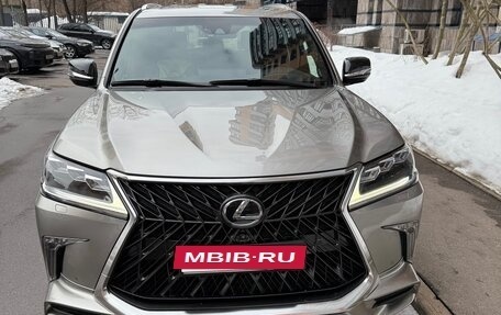 Lexus LX III, 2017 год, 9 000 000 рублей, 3 фотография