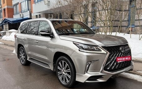 Lexus LX III, 2017 год, 9 000 000 рублей, 21 фотография