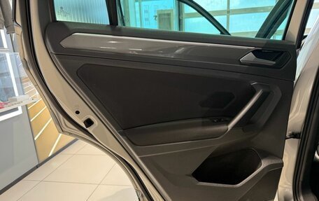 Volkswagen Tiguan II, 2018 год, 2 449 000 рублей, 12 фотография