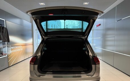 Volkswagen Tiguan II, 2018 год, 2 449 000 рублей, 7 фотография