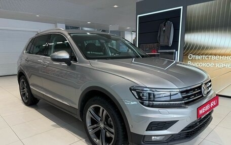 Volkswagen Tiguan II, 2018 год, 2 449 000 рублей, 3 фотография