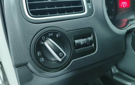 Volkswagen Polo VI (EU Market), 2012 год, 895 000 рублей, 11 фотография