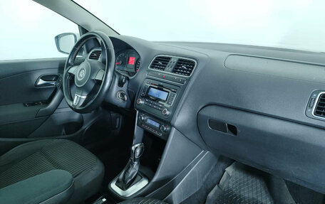 Volkswagen Polo VI (EU Market), 2012 год, 895 000 рублей, 16 фотография