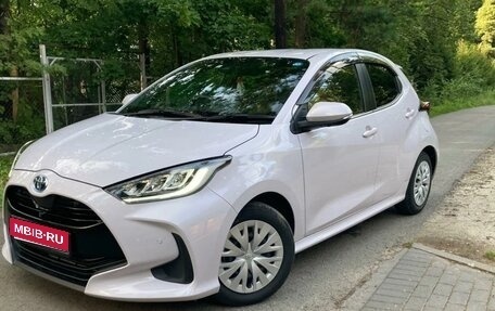 Toyota Yaris, 2021 год, 1 147 500 рублей, 1 фотография