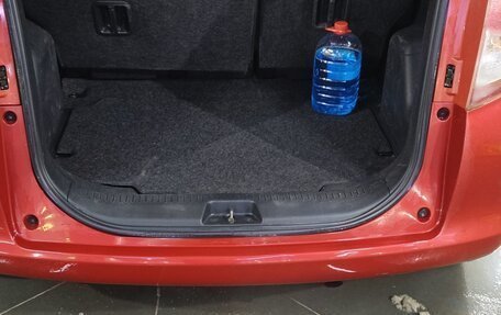 Toyota Ractis I, 2009 год, 720 000 рублей, 14 фотография