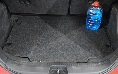 Toyota Ractis I, 2009 год, 720 000 рублей, 13 фотография