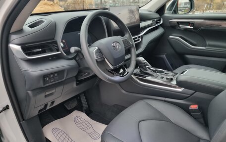 Toyota Highlander, 2026 год, 5 790 000 рублей, 27 фотография