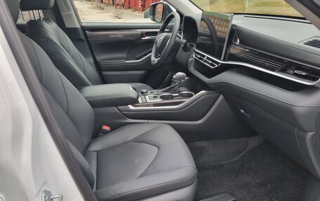 Toyota Highlander, 2026 год, 5 790 000 рублей, 28 фотография