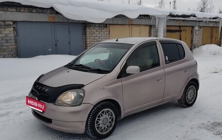 Toyota Vitz, 2001 год, 380 000 рублей, 3 фотография