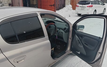 Toyota Vitz, 2001 год, 380 000 рублей, 7 фотография