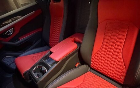 Lamborghini Urus I, 2020 год, 23 000 000 рублей, 11 фотография