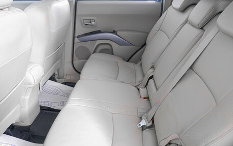 Mitsubishi Outlander III рестайлинг 3, 2008 год, 999 000 рублей, 10 фотография