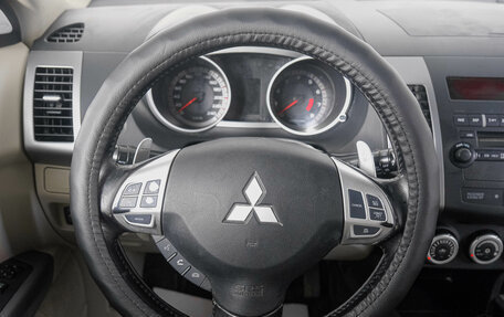 Mitsubishi Outlander III рестайлинг 3, 2008 год, 999 000 рублей, 16 фотография