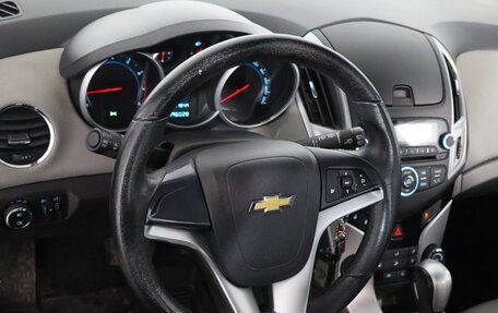 Chevrolet Cruze II, 2013 год, 749 000 рублей, 9 фотография