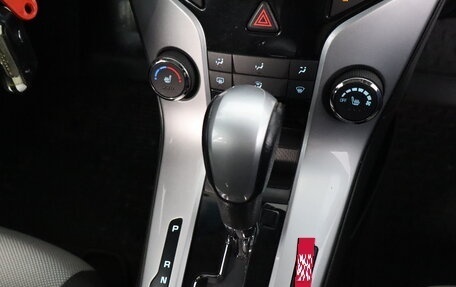 Chevrolet Cruze II, 2013 год, 749 000 рублей, 10 фотография