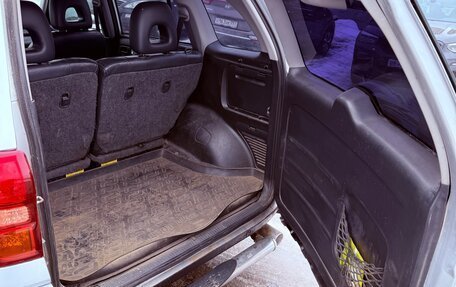 Toyota RAV4, 2004 год, 640 000 рублей, 10 фотография