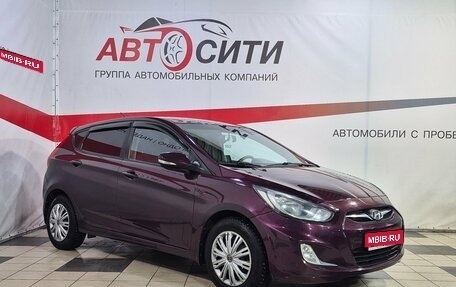 Hyundai Solaris II рестайлинг, 2013 год, 806 000 рублей, 1 фотография