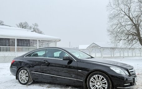 Mercedes-Benz E-Класс, 2011 год, 1 935 000 рублей, 2 фотография