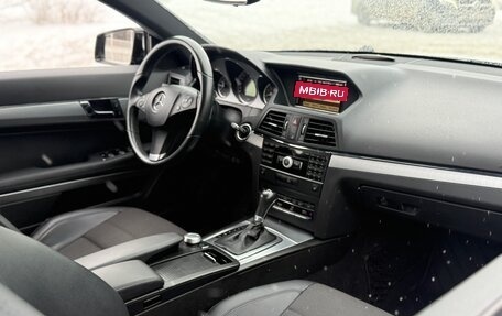 Mercedes-Benz E-Класс, 2011 год, 1 935 000 рублей, 21 фотография