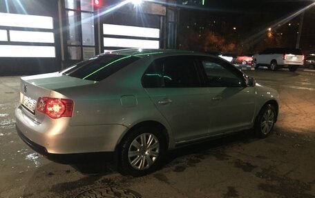 Volkswagen Jetta VI, 2006 год, 450 000 рублей, 3 фотография