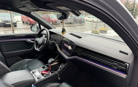 Volkswagen Touareg III, 2021 год, 5 800 000 рублей, 5 фотография