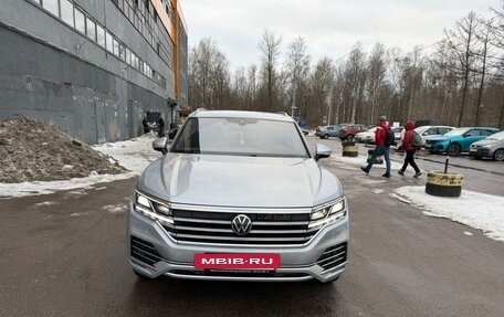 Volkswagen Touareg III, 2021 год, 5 800 000 рублей, 6 фотография