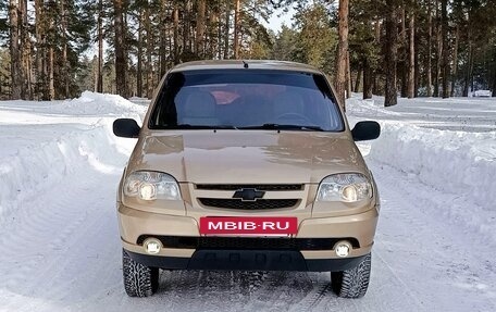 Chevrolet Niva I рестайлинг, 2004 год, 270 000 рублей, 2 фотография