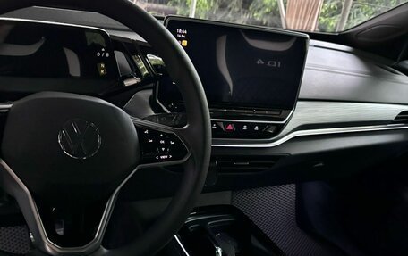 Volkswagen ID.4, 2022 год, 3 000 000 рублей, 23 фотография