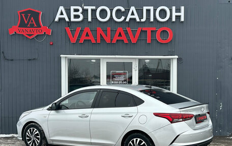 Hyundai Solaris II рестайлинг, 2022 год, 1 810 000 рублей, 6 фотография