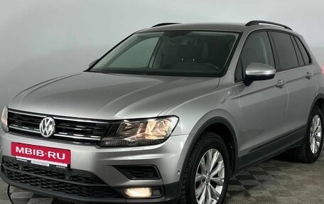 Volkswagen Tiguan II, 2018 год, 2 364 000 рублей, 3 фотография