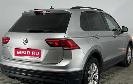 Volkswagen Tiguan II, 2018 год, 2 364 000 рублей, 7 фотография