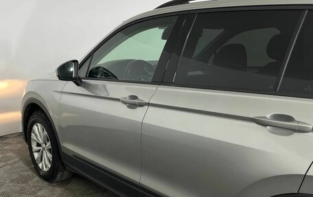 Volkswagen Tiguan II, 2018 год, 2 364 000 рублей, 23 фотография