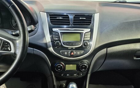 Hyundai Solaris II рестайлинг, 2013 год, 806 000 рублей, 12 фотография