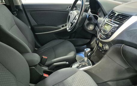 Hyundai Solaris II рестайлинг, 2013 год, 806 000 рублей, 17 фотография