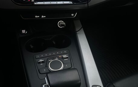 Audi A4, 2019 год, 1 925 000 рублей, 10 фотография