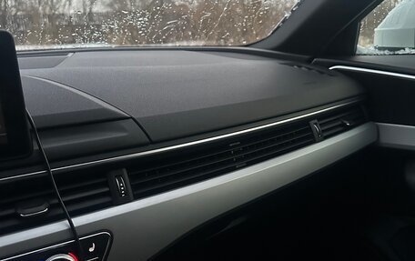 Audi A4, 2019 год, 1 925 000 рублей, 11 фотография