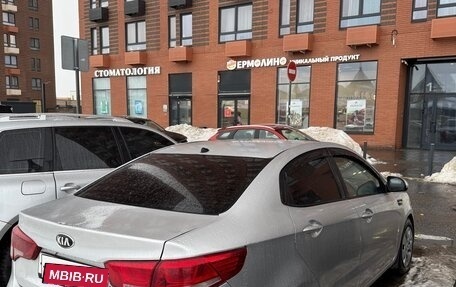 KIA Rio III рестайлинг, 2015 год, 560 000 рублей, 6 фотография