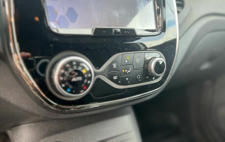 Renault Kaptur I рестайлинг, 2019 год, 1 550 000 рублей, 13 фотография