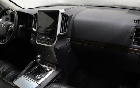 Toyota Land Cruiser 200, 2015 год, 4 563 000 рублей, 9 фотография