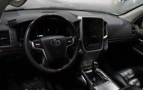 Toyota Land Cruiser 200, 2015 год, 4 563 000 рублей, 7 фотография