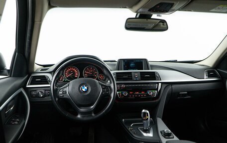 BMW 3 серия, 2018 год, 2 657 077 рублей, 6 фотография