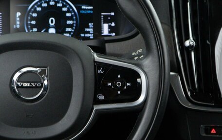 Volvo V90 Cross Country I рестайлинг, 2018 год, 3 799 077 рублей, 13 фотография