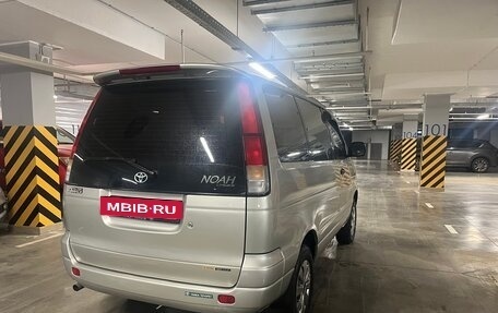 Toyota Lite Ace IV, 1999 год, 950 000 рублей, 4 фотография