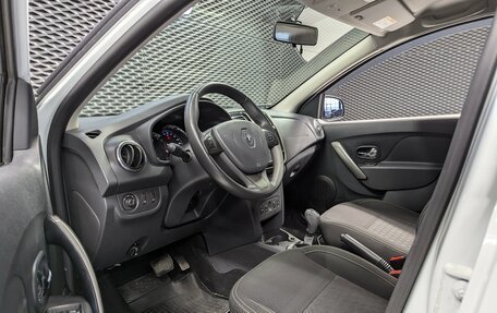 Renault Sandero II рестайлинг, 2015 год, 750 000 рублей, 9 фотография