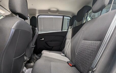 Renault Sandero II рестайлинг, 2015 год, 750 000 рублей, 32 фотография