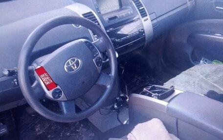 Toyota Prius, 2006 год, 555 000 рублей, 7 фотография