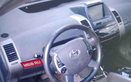 Toyota Prius, 2006 год, 555 000 рублей, 10 фотография